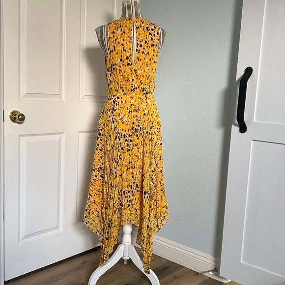 🛑 1 hour sale. 10 Crosby Derek Lam, size 6, Yellow Animal Print Maxi Dress - Picture 8 of 11